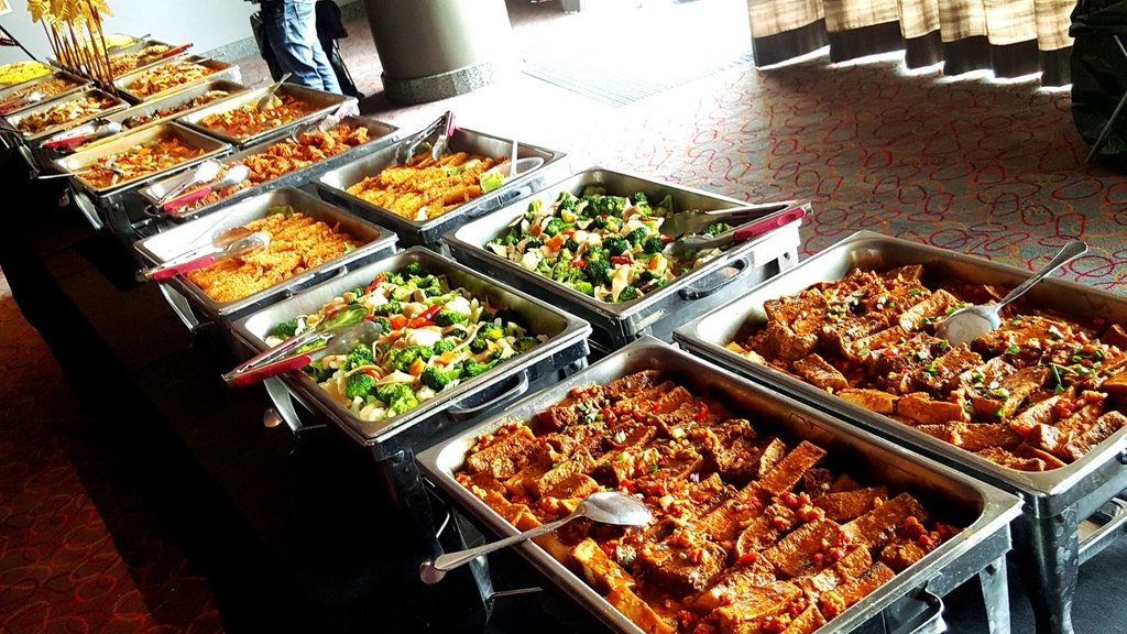 OUTSIDE CATERING 1000 PER PLATE